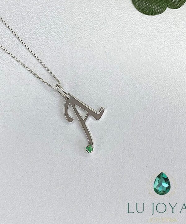 Cadena y dije en plata 925 con esmeralda natural