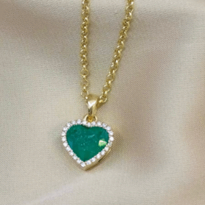 Dije en oro 18k corazón esmeralda y diamantes